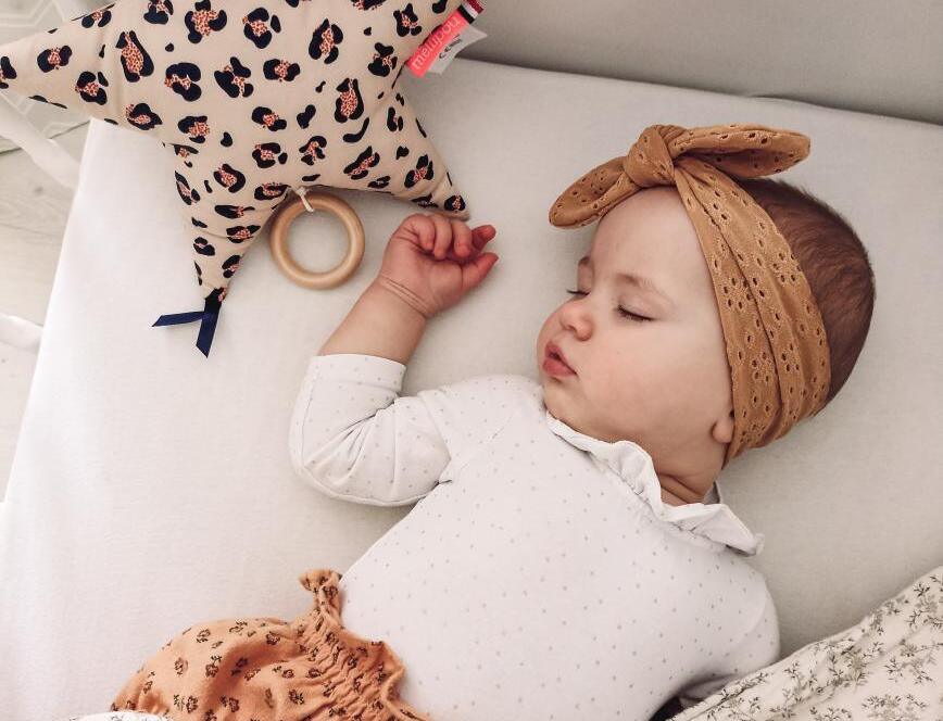 muzikinis migdukas zvaigzdute ruda